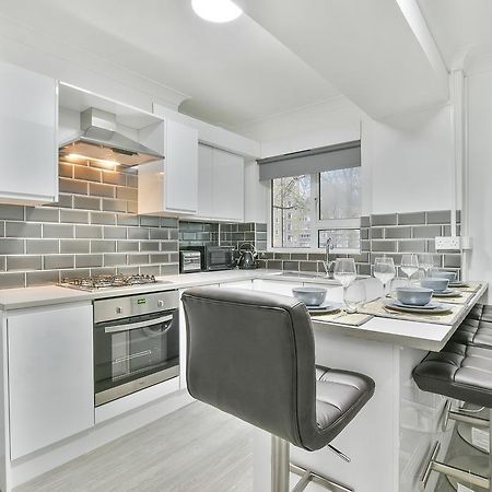 Sachin'S 2 Bedrooms Apartment Londres Extérieur photo