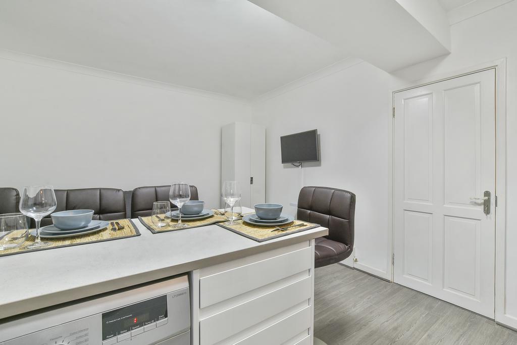 Sachin'S 2 Bedrooms Apartment Londres Extérieur photo
